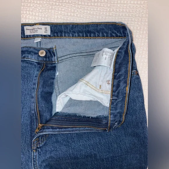 Abercrombie 90s Straight Ultra High Rise Curve Love Jeans Medium Wash - 32/14R - Picture 10 of 14